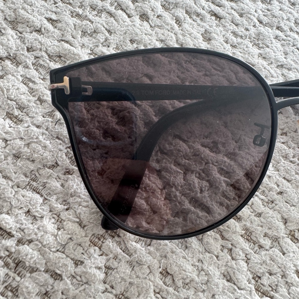 Tom Ford sunglasses 100% authentic - Picture 3 of 8